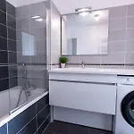 T2 Muses Apartment *